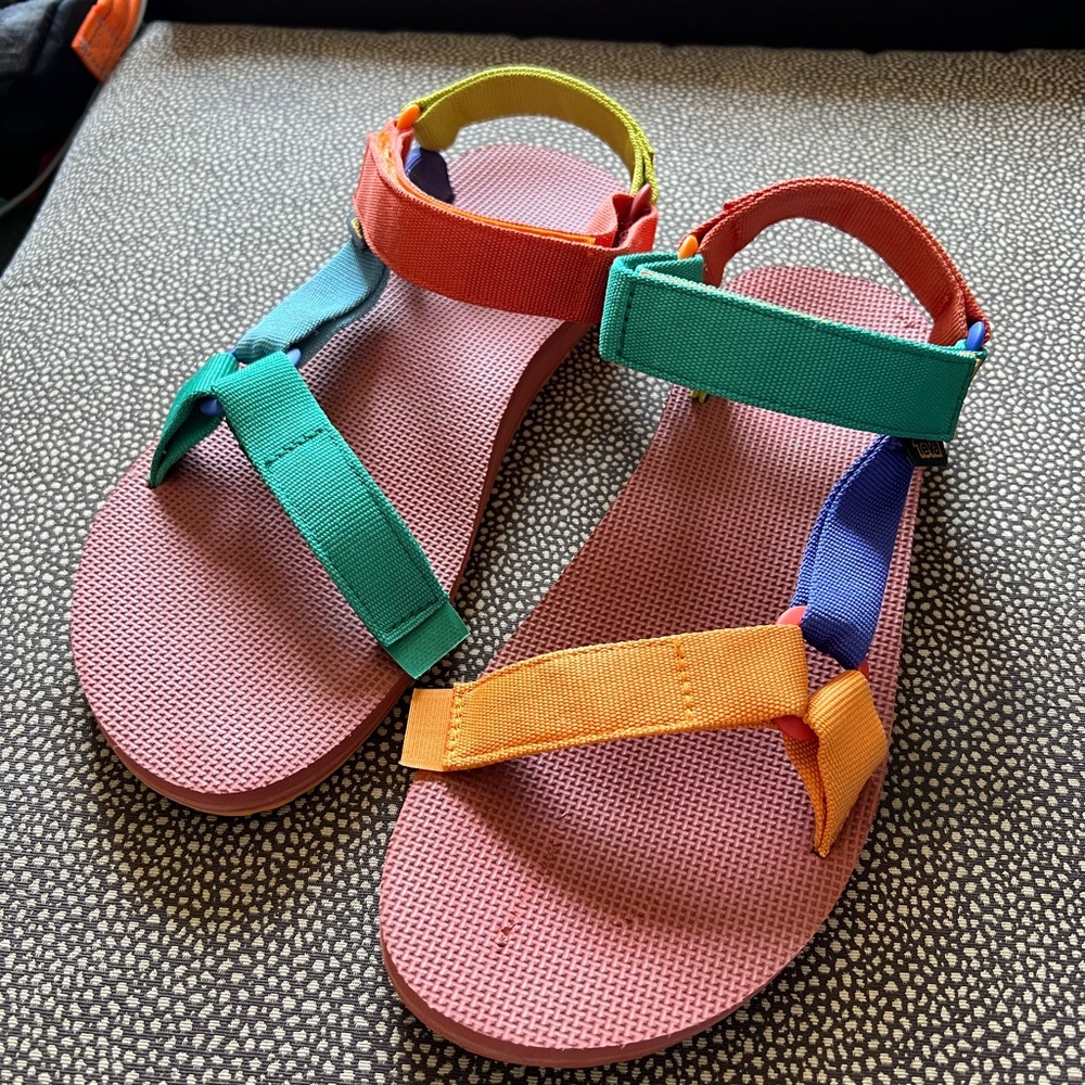 Men’s Teva Sandals - size 11 - multicolored - worn a few times
